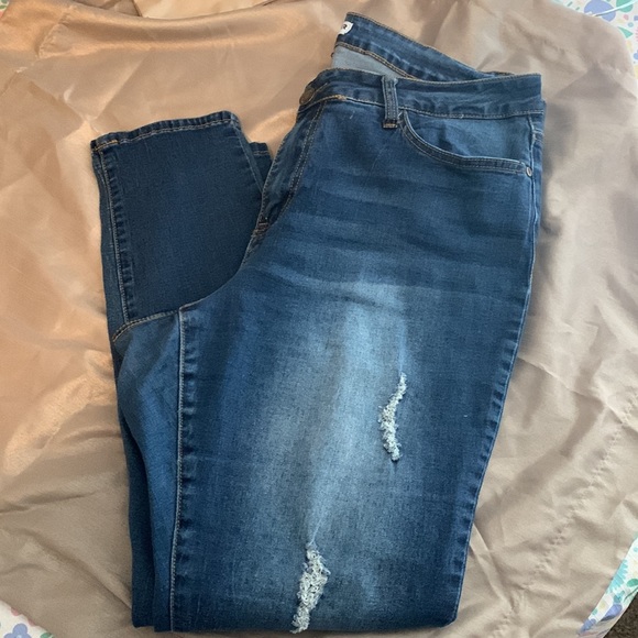 Woman size 18 jeans for 15$ - Picture 2 of 4